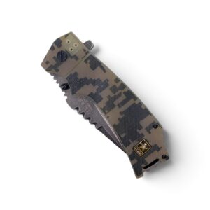 U.S. Army Gremlin folding knife with digital camo handle, closed